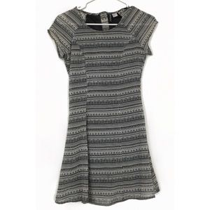 H&M Divided Black White Aztec Print Fit & Flare Dress | Size 2